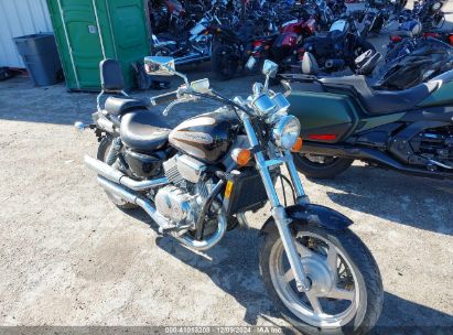 Lot #3035090535 1998 HONDA VF750 C2