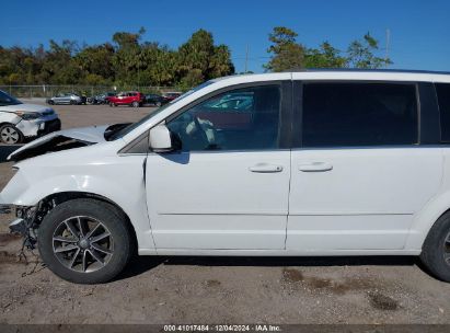 Lot #3050078075 2017 DODGE GRAND CARAVAN SXT