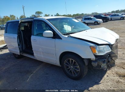 Lot #3050078075 2017 DODGE GRAND CARAVAN SXT