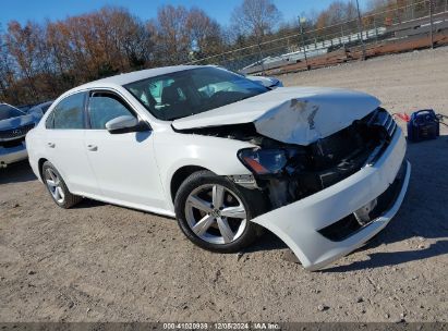 Lot #3034050948 2013 VOLKSWAGEN PASSAT 2.5L SE