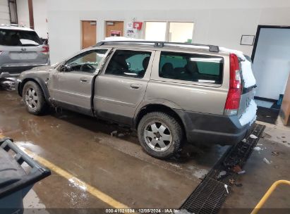 Lot #3051081888 2004 VOLVO XC70 2.5T