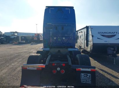 Lot #3050082975 2017 FREIGHTLINER CASCADIA 125