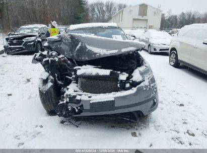 Lot #3052072683 2018 LAND ROVER RANGE ROVER VELAR P250 S