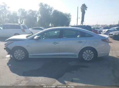 Lot #3053068281 2017 HYUNDAI SONATA HYBRID SE