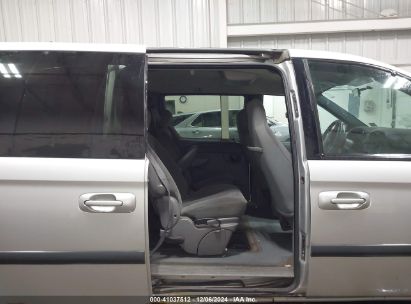 Lot #3037522857 2005 DODGE CARAVAN SXT