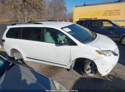 Lot #3035080290 2016 TOYOTA SIENNA LE 8 PASSENGER