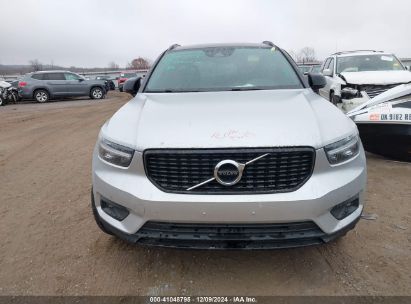 Lot #3052079968 2019 VOLVO XC40 T5 R-DESIGN