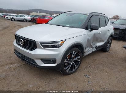 Lot #3052079968 2019 VOLVO XC40 T5 R-DESIGN