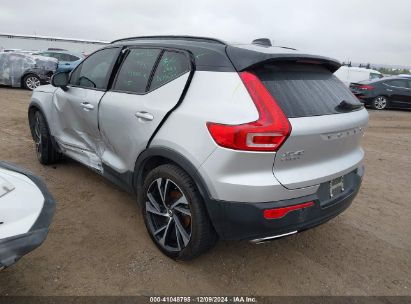 Lot #3052079968 2019 VOLVO XC40 T5 R-DESIGN