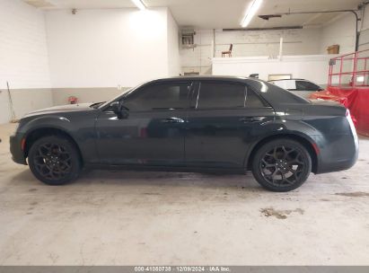 Lot #3051081519 2019 CHRYSLER 300 TOURING