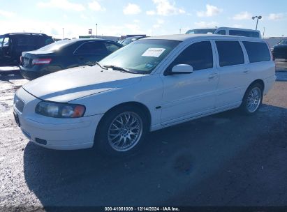 Lot #3035080133 2005 VOLVO V70 2.4