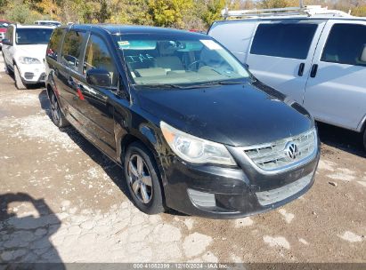 Lot #3037529085 2010 VOLKSWAGEN ROUTAN SE