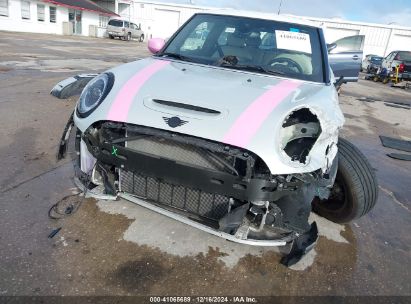 Lot #3056066666 2022 MINI SE HARDTOP COOPER