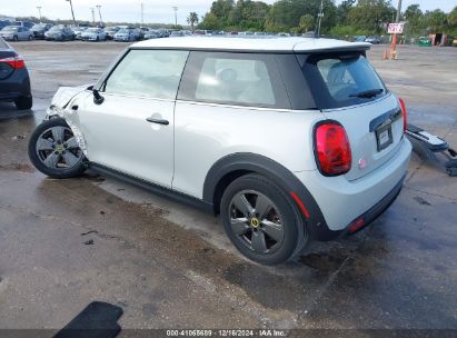 Lot #3056066666 2022 MINI SE HARDTOP COOPER