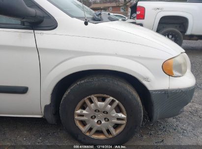 Lot #3042565218 2005 DODGE CARAVAN SE