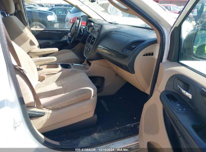 Lot #3051085626 2014 DODGE GRAND CARAVAN SXT