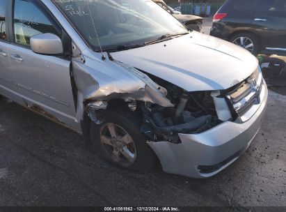 Lot #3050077476 2009 DODGE GRAND CARAVAN SXT