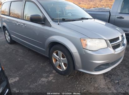 Lot #3050077836 2013 DODGE GRAND CARAVAN SE