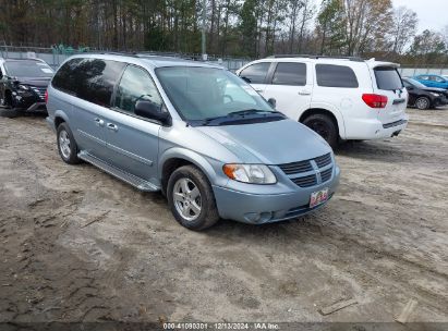 Lot #3034049514 2005 DODGE GRAND CARAVAN SXT