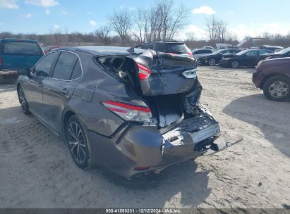 Lot #3052071505 2018 TOYOTA CAMRY HYBRID SE