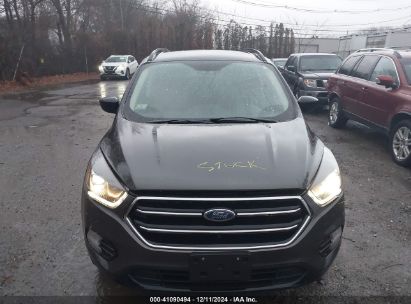 Lot #3042564868 2017 FORD ESCAPE SE