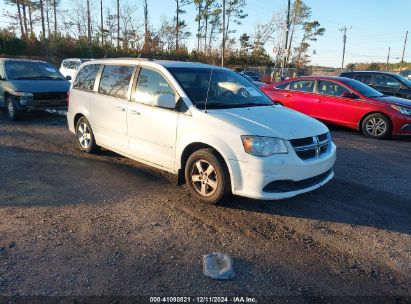 Lot #3042564845 2013 DODGE GRAND CARAVAN SXT