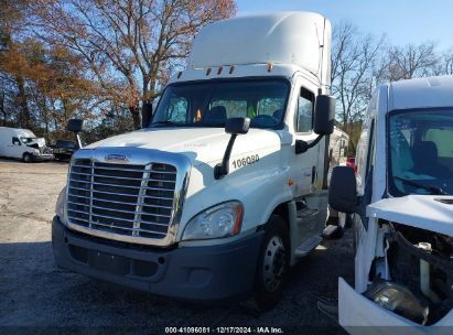 Lot #3037528887 2017 FREIGHTLINER CASCADIA 125