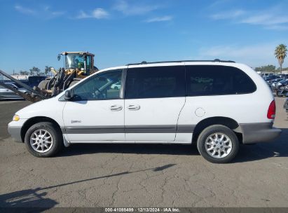 Lot #3056477638 1998 PLYMOUTH GRAND VOYAGER SE