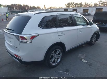 Lot #3042564584 2015 MITSUBISHI OUTLANDER SE