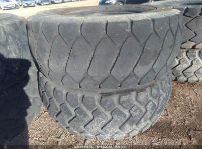 Lot #3035079666 1900 LOADER TIRES 20.5 R25