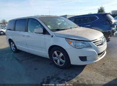 Lot #3037523424 2010 VOLKSWAGEN ROUTAN SE