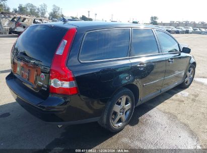 Lot #3056477340 2005 VOLVO V50 T5/T5 AWD