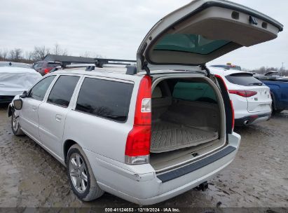 Lot #3051091844 2005 VOLVO V70 2.4