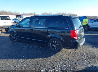 Lot #3065100446 2017 DODGE GRAND CARAVAN SXT