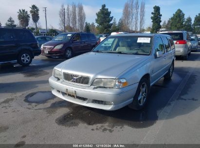 Lot #3051088957 1999 VOLVO V70 R