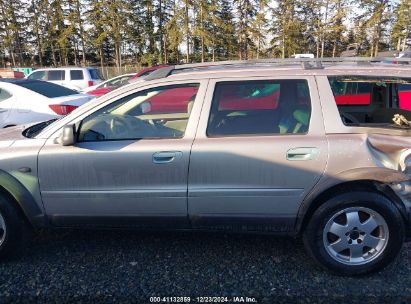 Lot #3056477156 2004 VOLVO XC70 2.5T