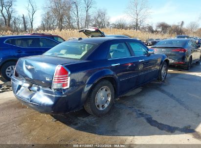 Lot #3050076789 2005 CHRYSLER 300 TOURING