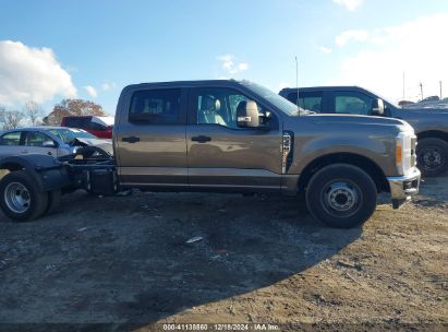 Lot #3038962647 2023 FORD F-350 CHASSIS XL