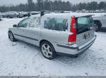 Lot #3051075306 2004 VOLVO V70 R