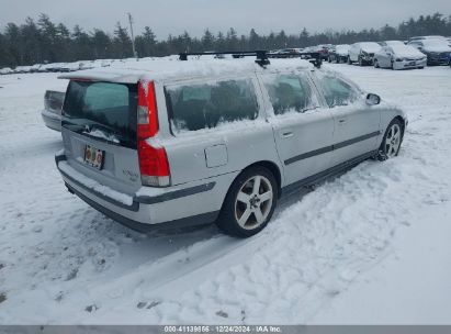 Lot #3051075306 2004 VOLVO V70 R