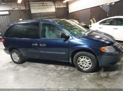 Lot #3042563770 2005 DODGE CARAVAN SE