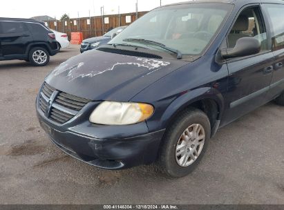 Lot #3053065679 2005 DODGE GRAND CARAVAN SE