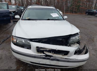 Lot #3056065469 2004 VOLVO V70 2.4