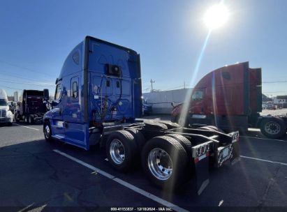 Lot #3037528527 2017 FREIGHTLINER CASCADIA 125