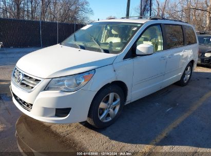 Lot #3056469365 2009 VOLKSWAGEN ROUTAN SEL