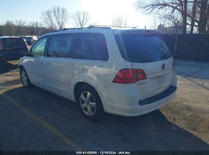 Lot #3056469365 2009 VOLKSWAGEN ROUTAN SEL