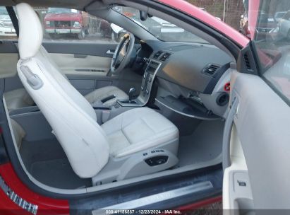 Lot #3056469363 2006 VOLVO C70 T5