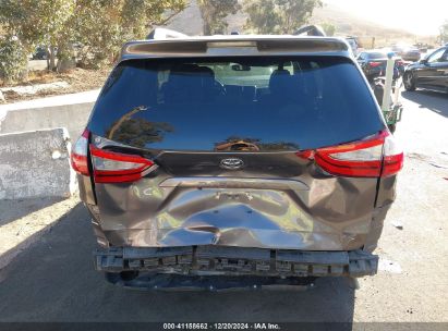 Lot #3053067378 2017 TOYOTA SIENNA LE 8 PASSENGER