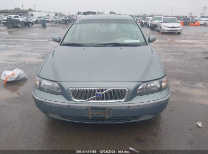 Lot #3050072505 2004 VOLVO V70 2.4