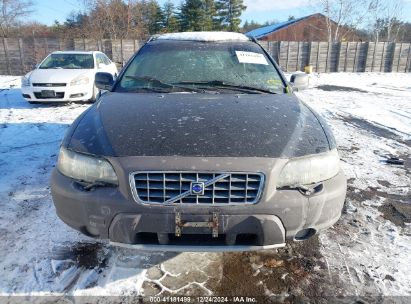 Lot #3051075030 2002 VOLVO V70 XC